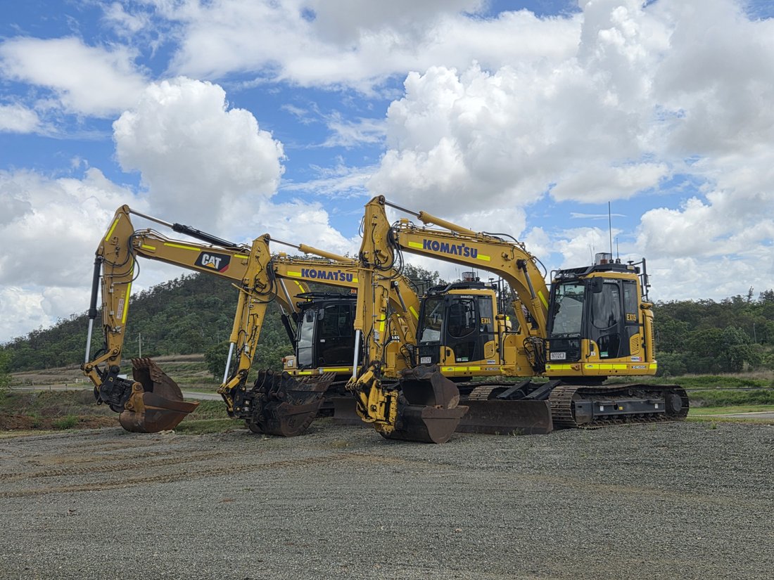 Hitachi excavator at a PNG mine site